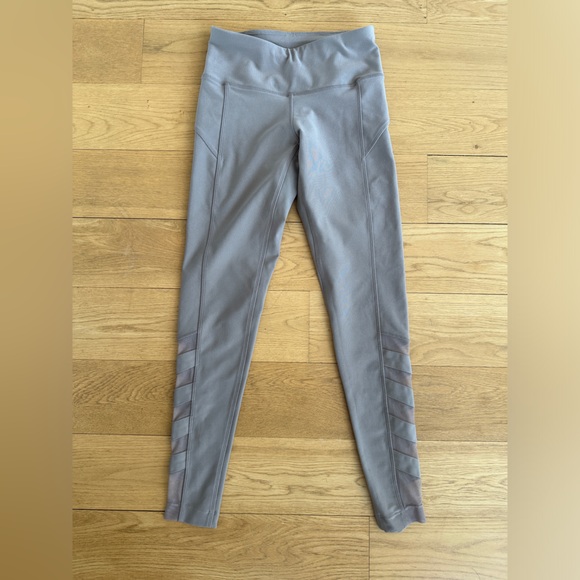 MPG grey leggings with side mesh on calves - Picture 1 of 4
